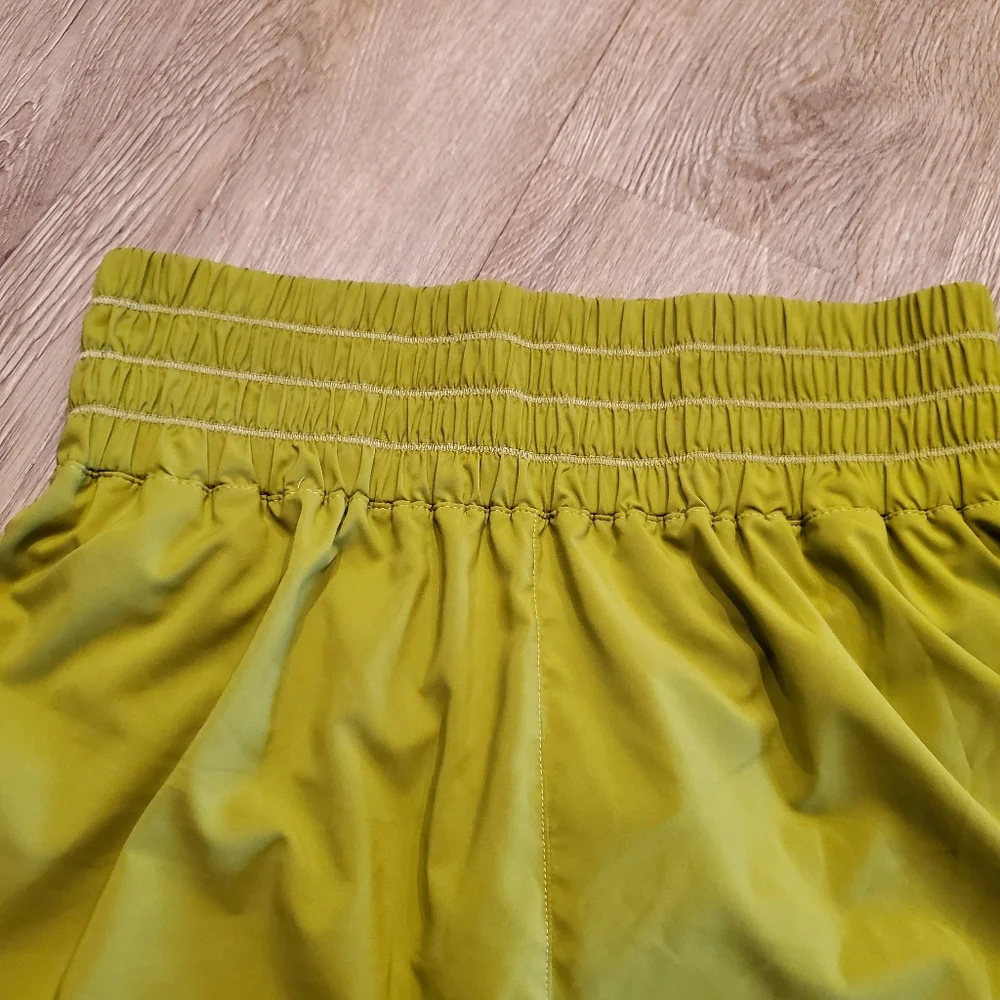 Nike Shorts - Picture 3 of 8